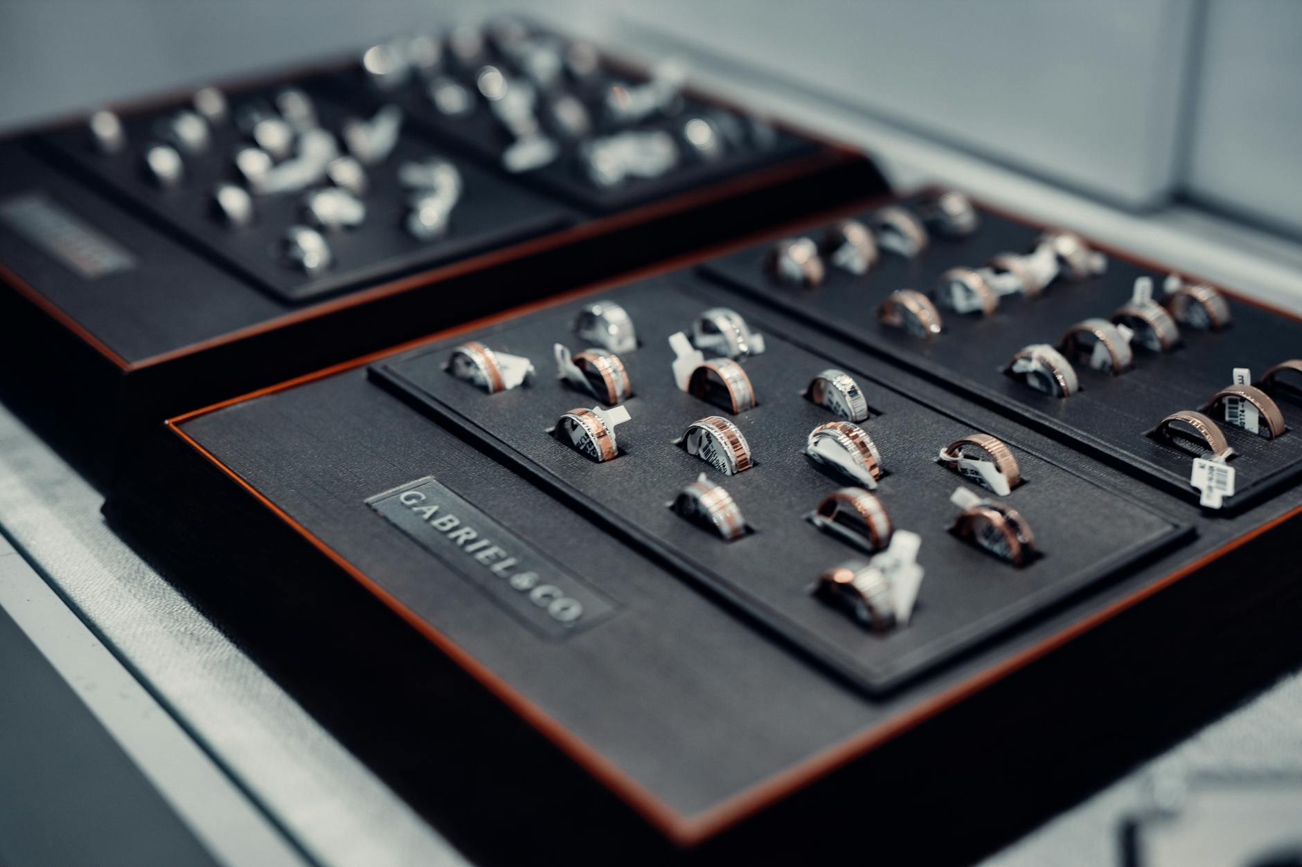 Bridal jewelry collection with diamonds and pearls
